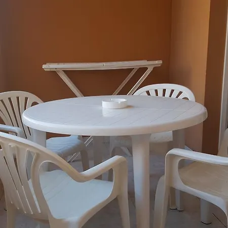 Beachfront With Ocean Views Appartement